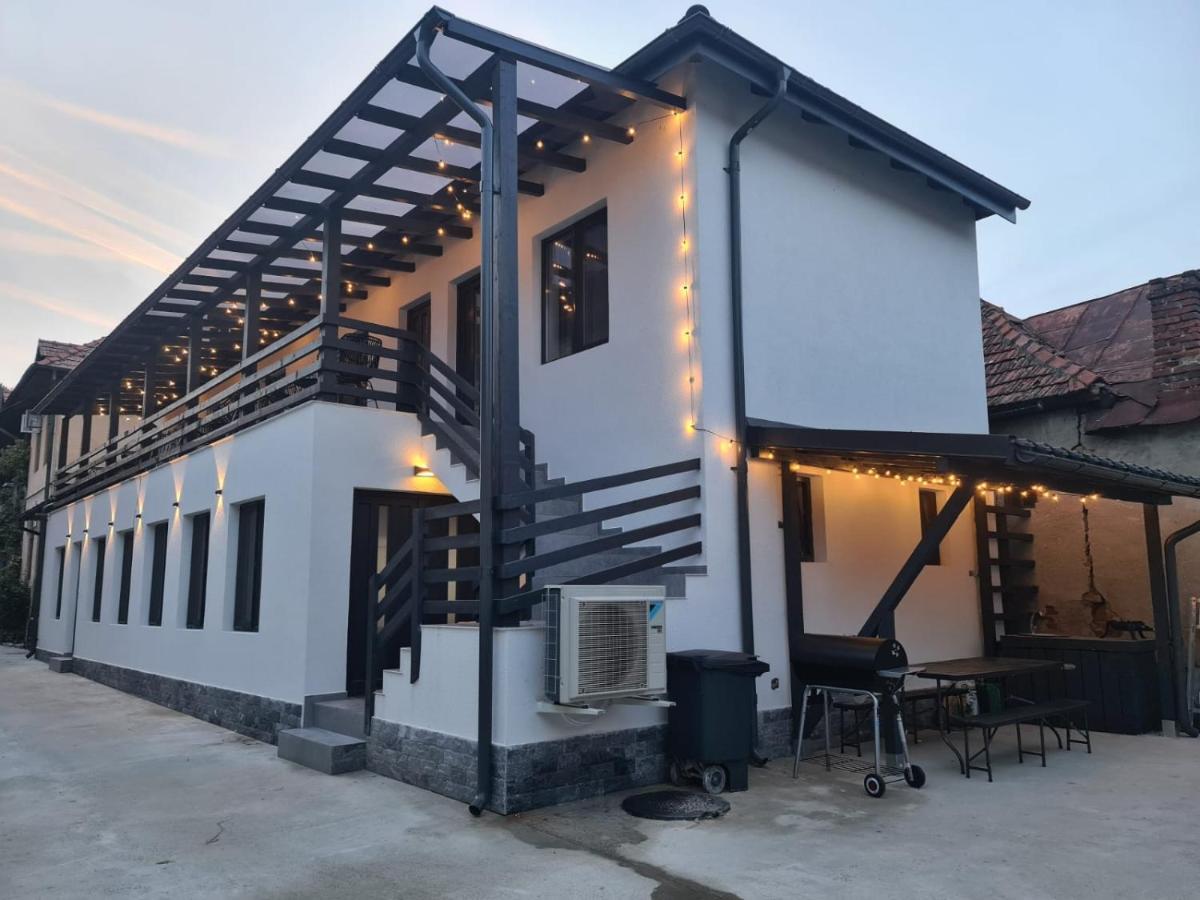 Urbanist Guest House Călimăneşti Exteriér fotografie